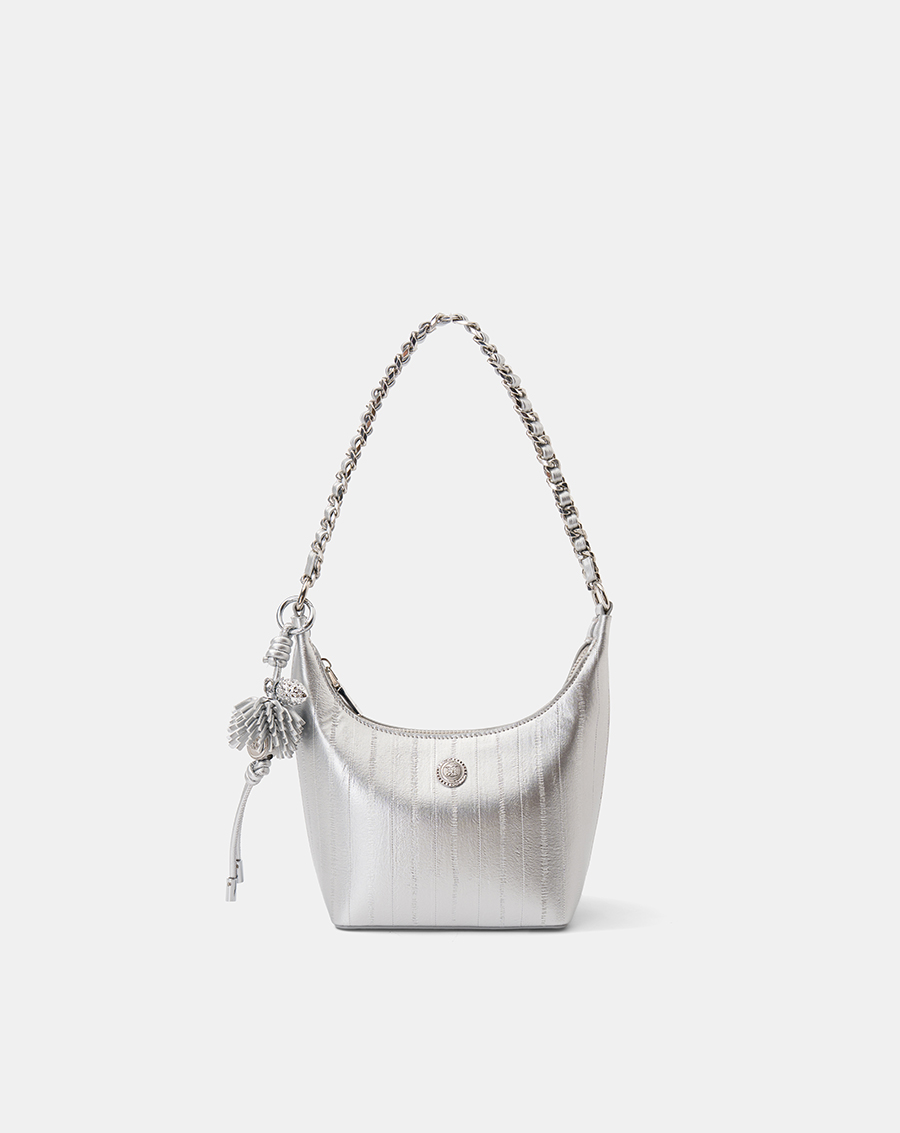 Túi Xách Nhỏ Hobo Phối Charm Strawberry - Image 1