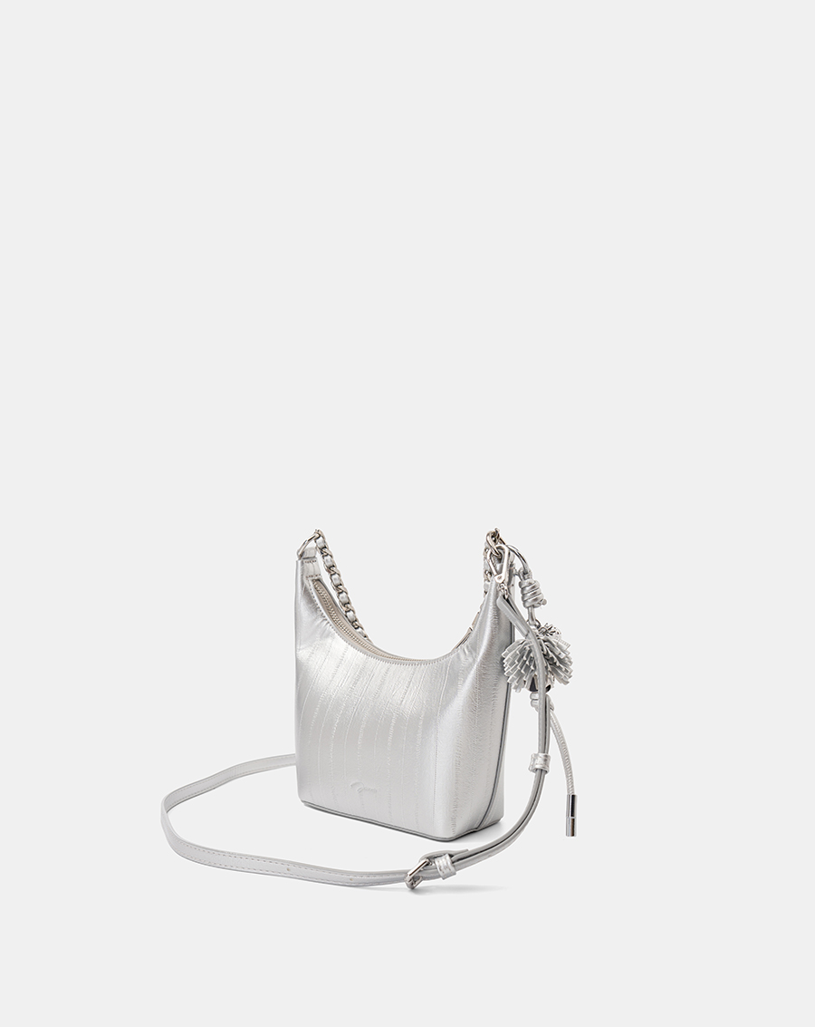 Túi Xách Nhỏ Hobo Phối Charm Strawberry - Image 5