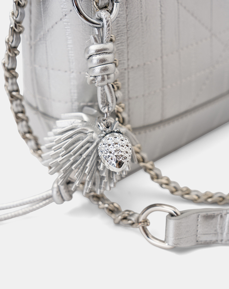 Túi Xách Nhỏ Túi Xách Nhỏ Phối Charm Strawberry - Image 5