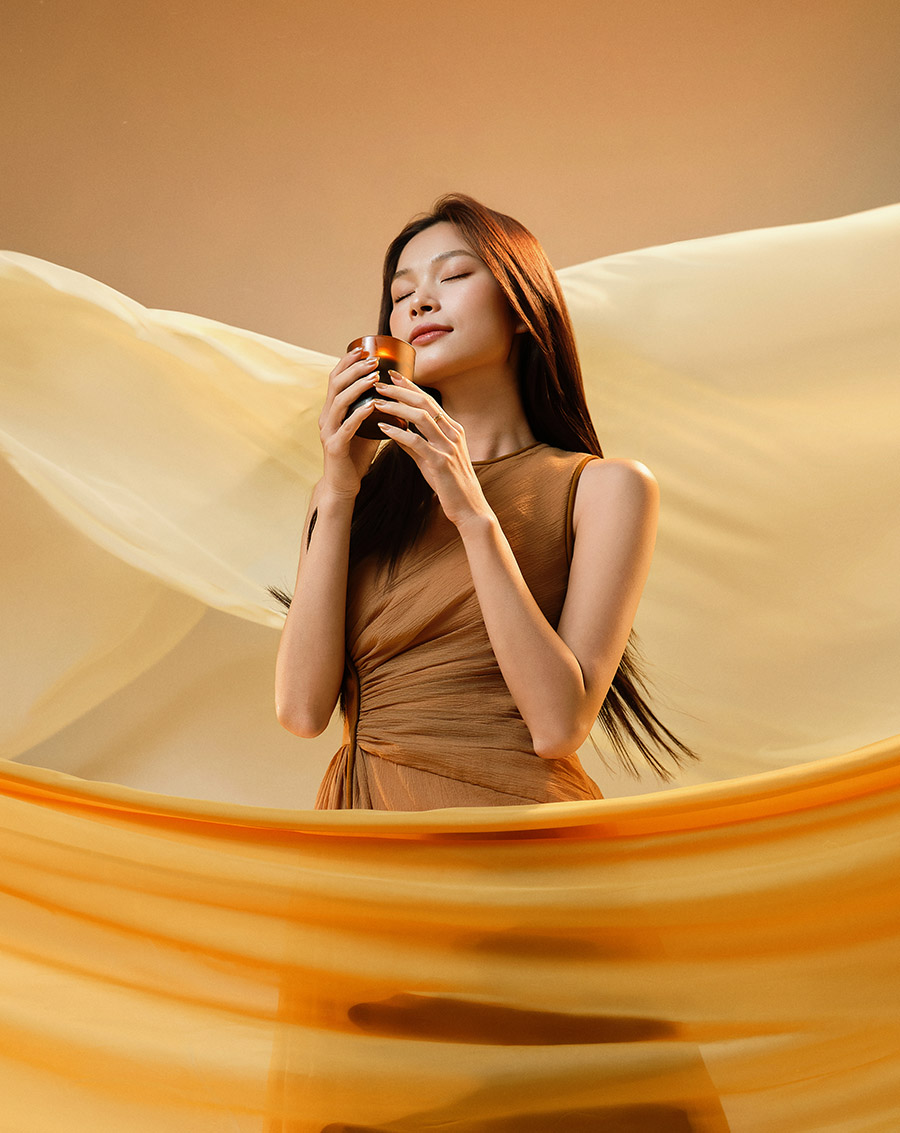 Nước Giặt Xả Nốt Hương Nến Thơm - Image 4