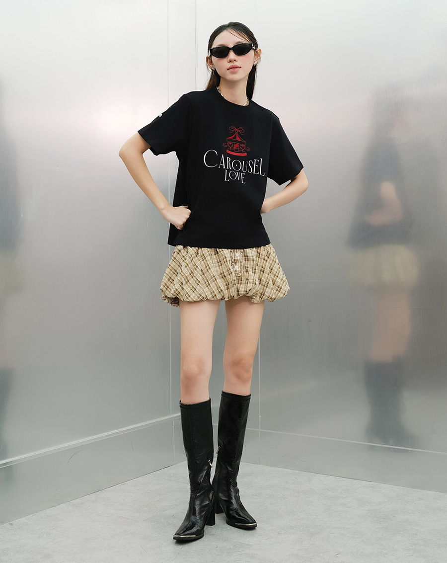 Áo thun form boxy thêu hình Xích đu trái tim - Image 2