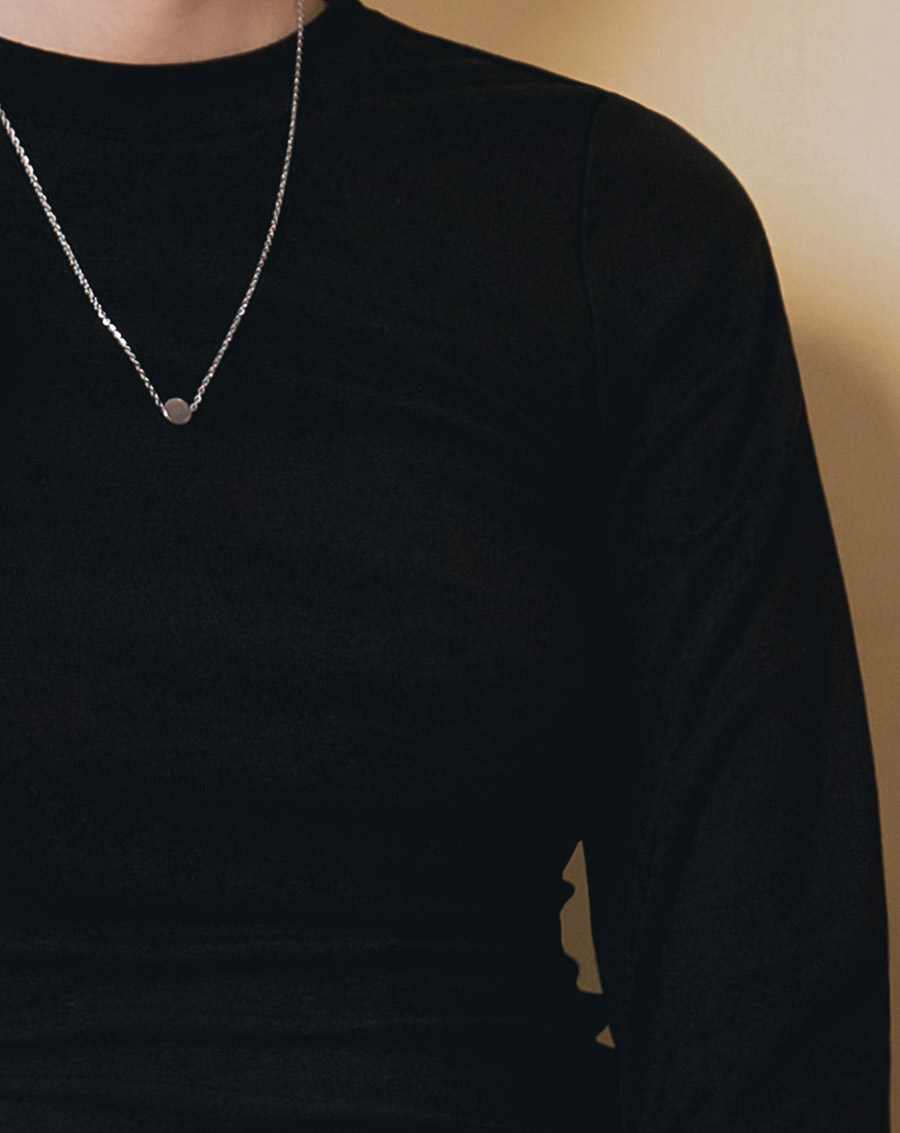 Áo thun form slim-fit tay dài - Image 4