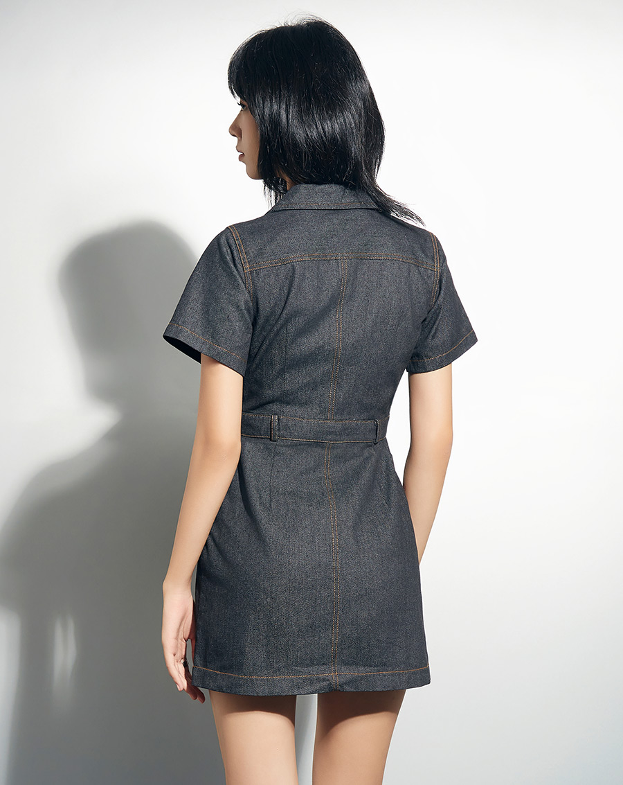 Đầm mini tay ngắn nút J - Image 5