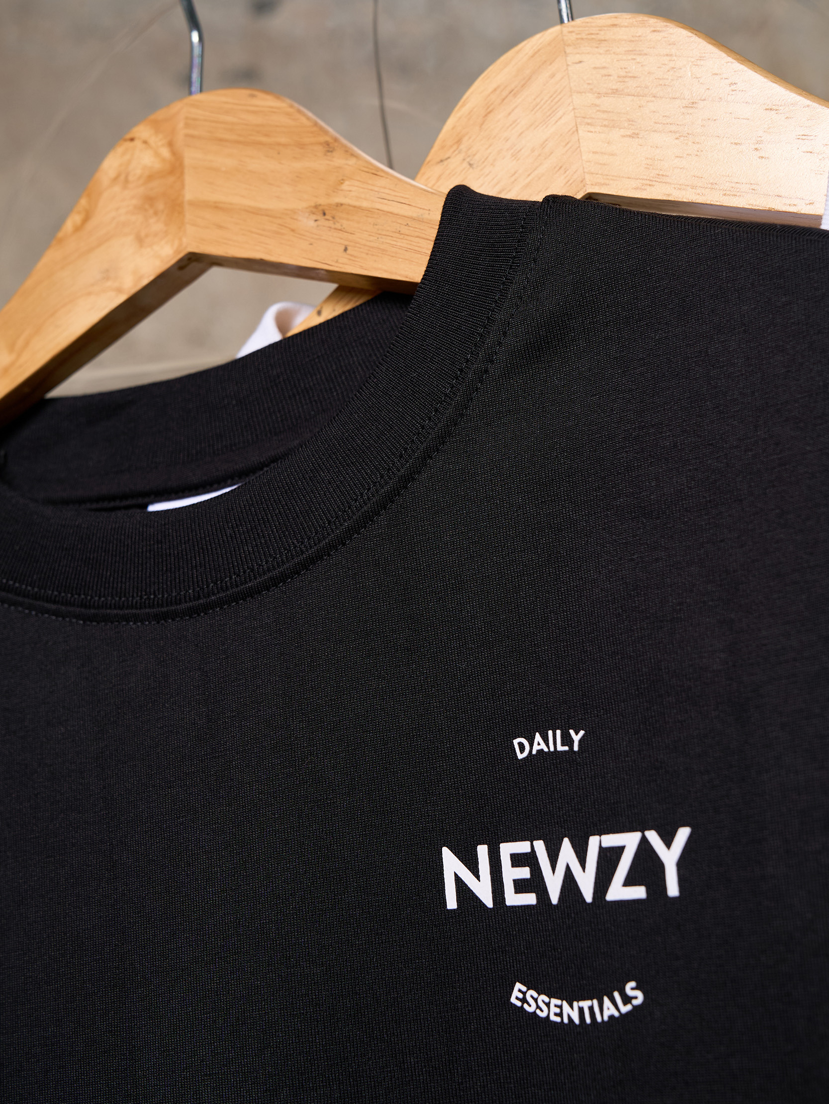 Áo thun unisex Newzy Wonder oversized 100% cotton in Newzy NZATH002 - Image 2