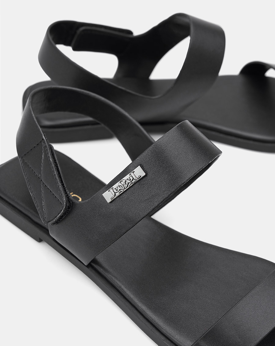 Giày Sandal Đế Bệt Quai Ngang Phối Khóa Trang Trí - Image 4
