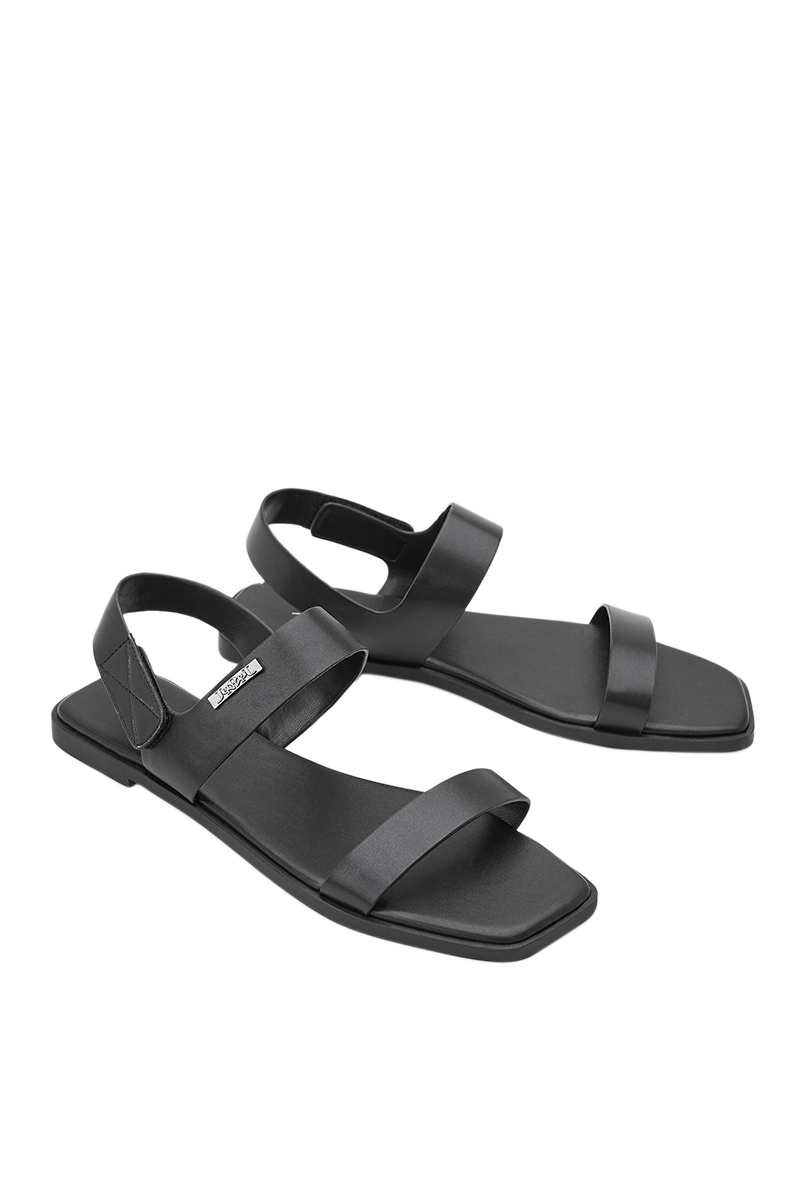 Giày Sandal Đế Bệt Quai Ngang Phối Khóa Trang Trí - Image 9
