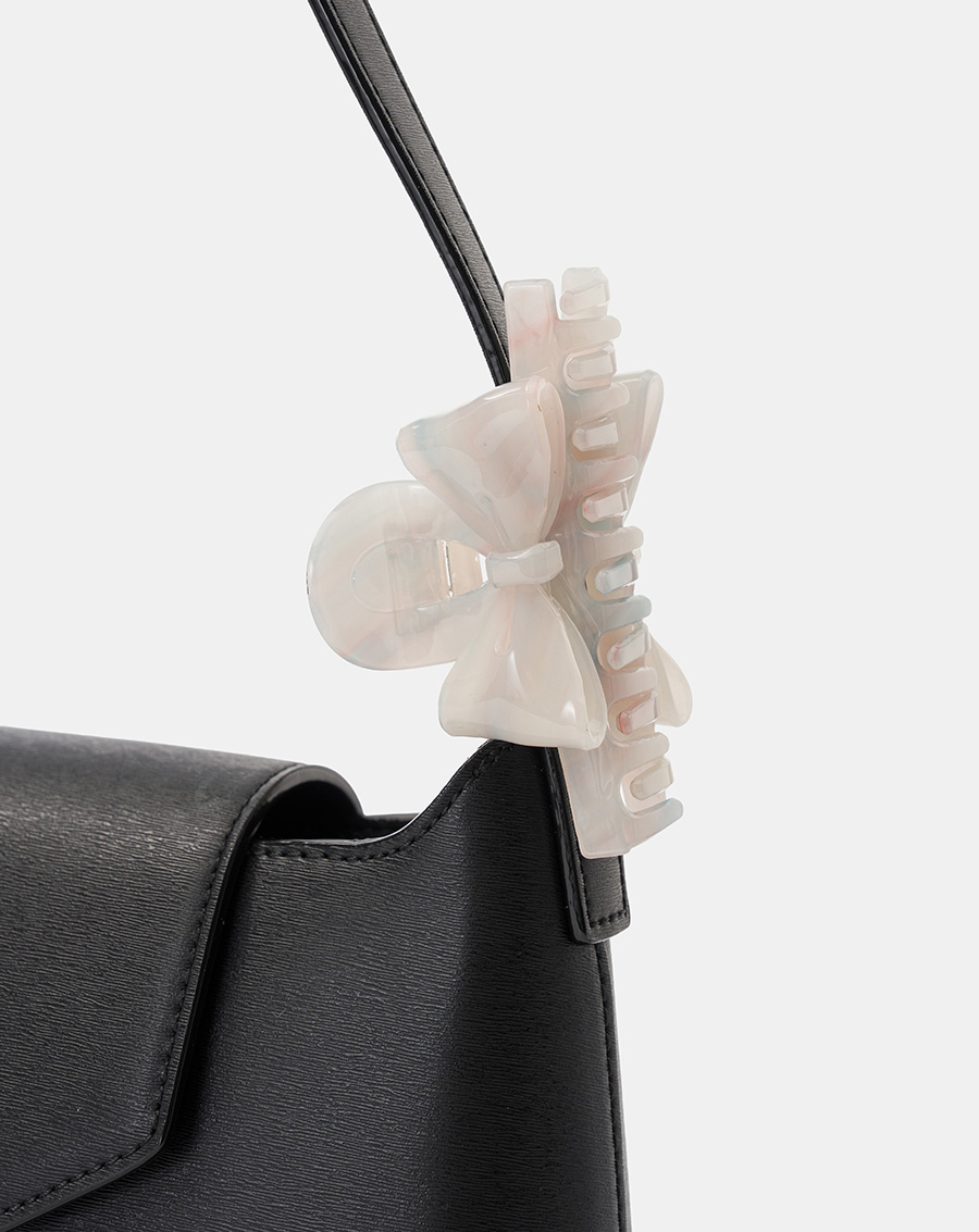 Túi Xách Nhỏ Đeo Vai Phối Kẹp Tóc Trang Trí - Image 4