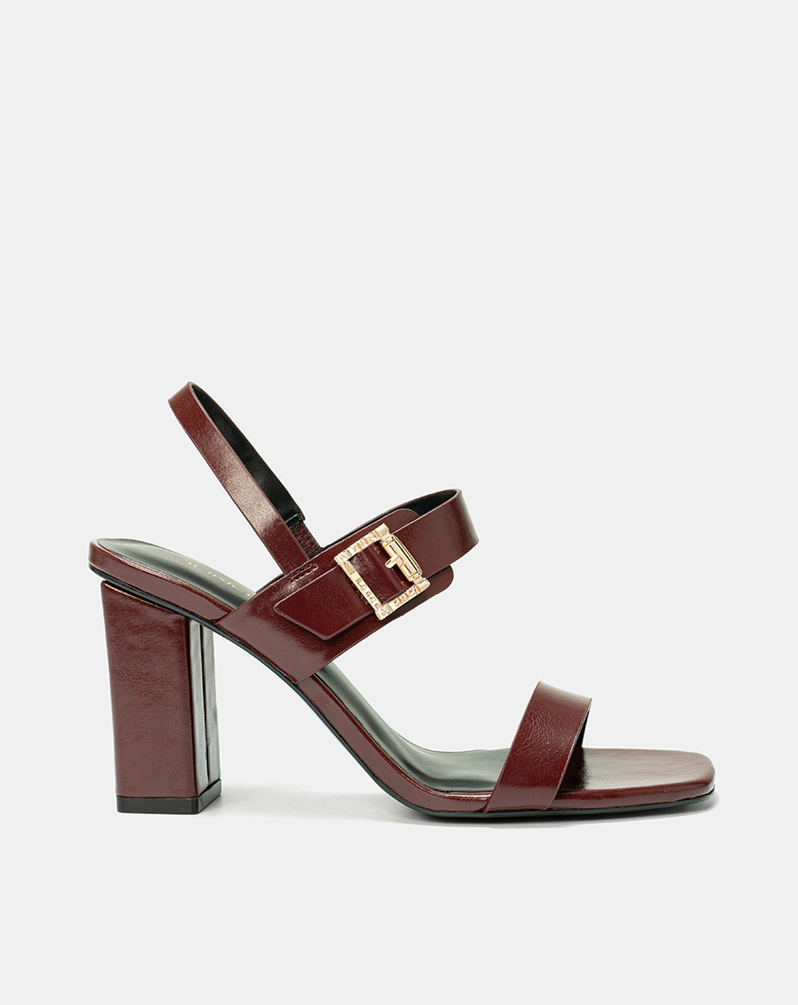 Giày Sandal Gót Vuông Quai Ngang Phối Khóa Trang Trí - Image 1