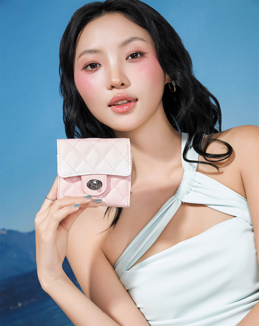 Ví Ngắn Cầm Tay Quilted Phối Khoá - Image 2