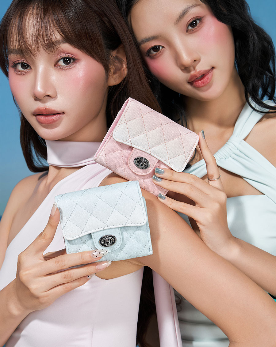 Ví Ngắn Cầm Tay Quilted Phối Khoá - Image 3