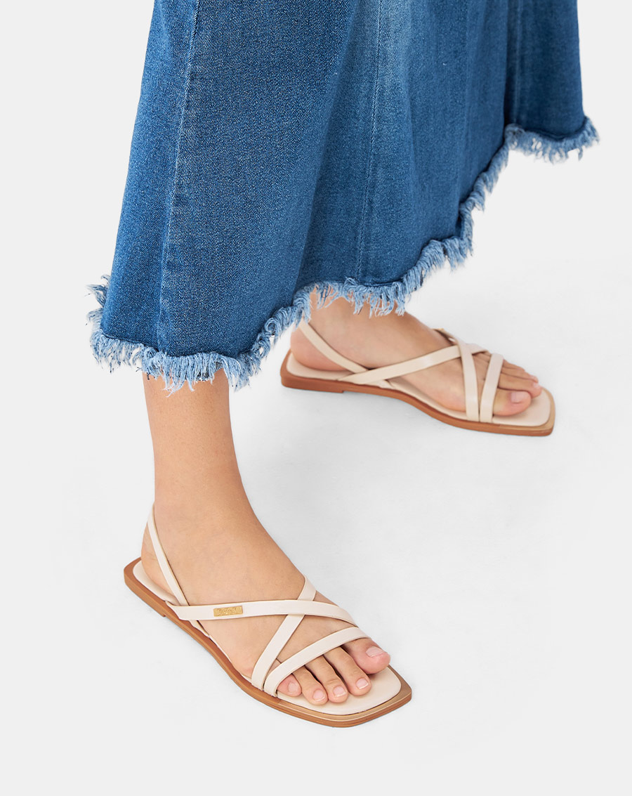Giày Sandal Sơn Viền Phối Khoá Trang Trí - Image 2