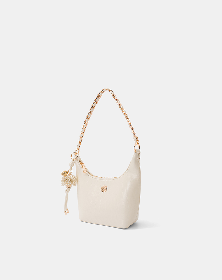 Túi Xách Nhỏ Hobo Phối Charm Strawberry - Image 6