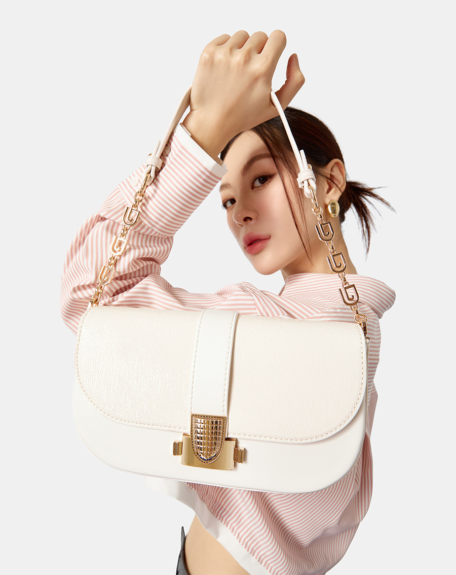 Túi Xách Nhỏ Đeo Vai Xích Chữ J - Image 2