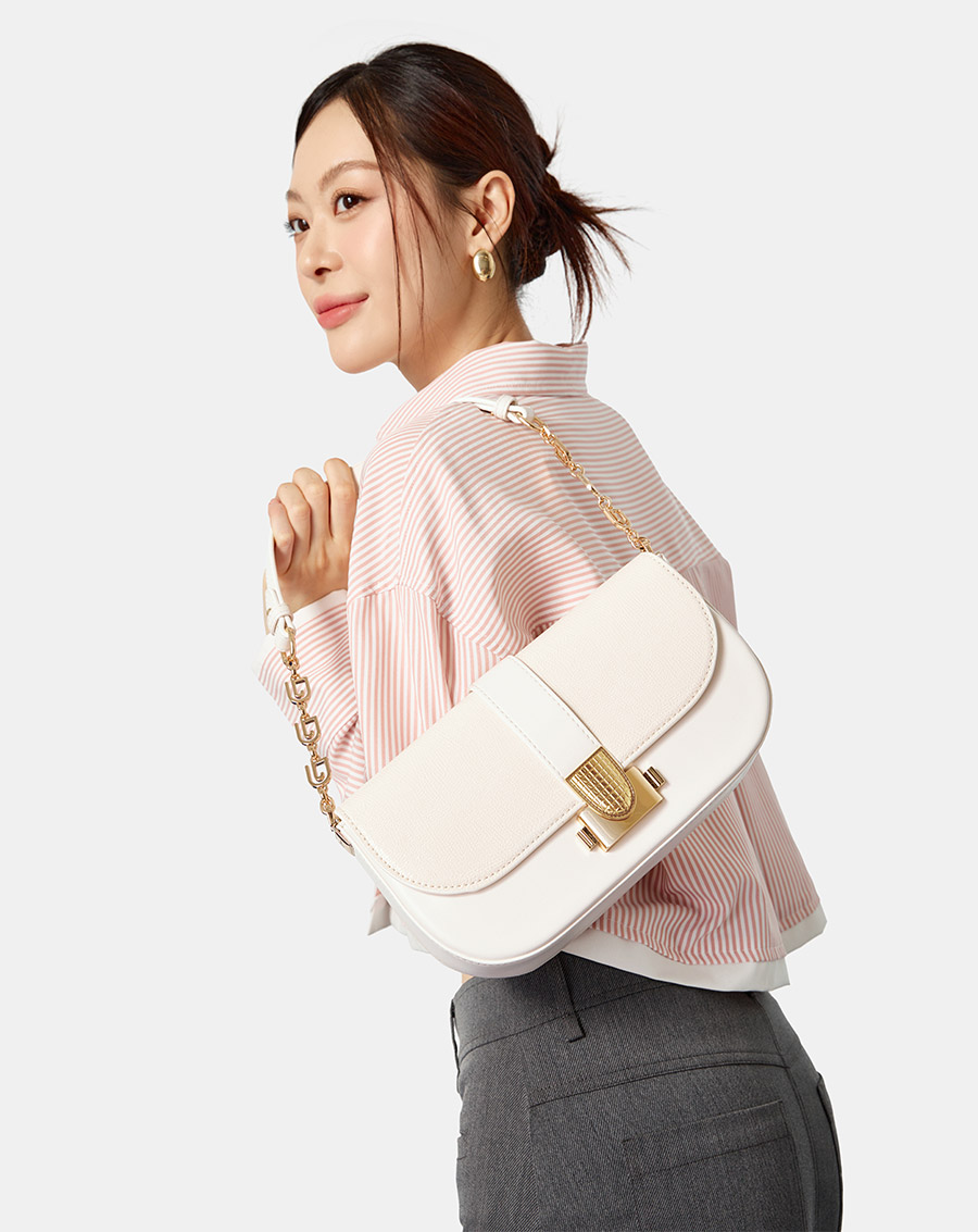 Túi Xách Nhỏ Đeo Vai Xích Chữ J - Image 3