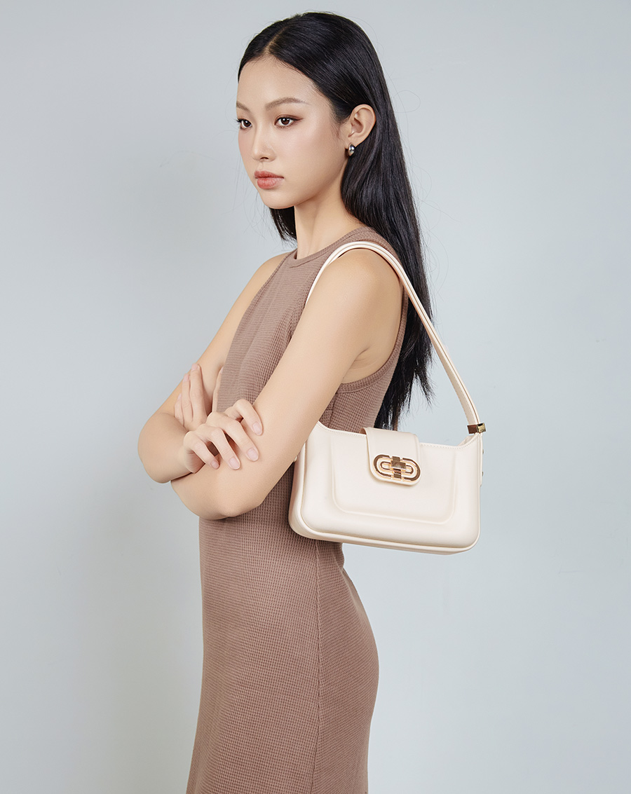 Túi Xách Nhỏ Đeo Vai Phối Khoá Trang Trí - Image 3