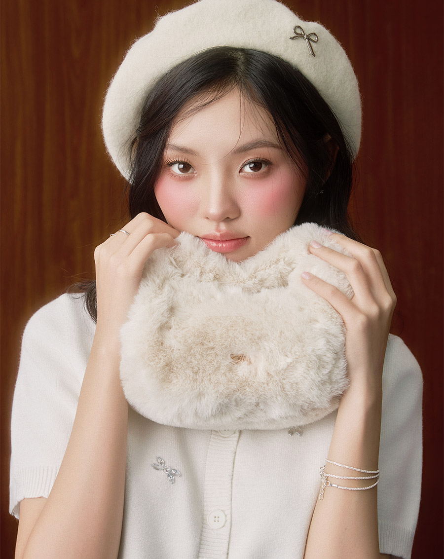 Túi Xách Nhỏ Hobo Phối Lông - Image 1