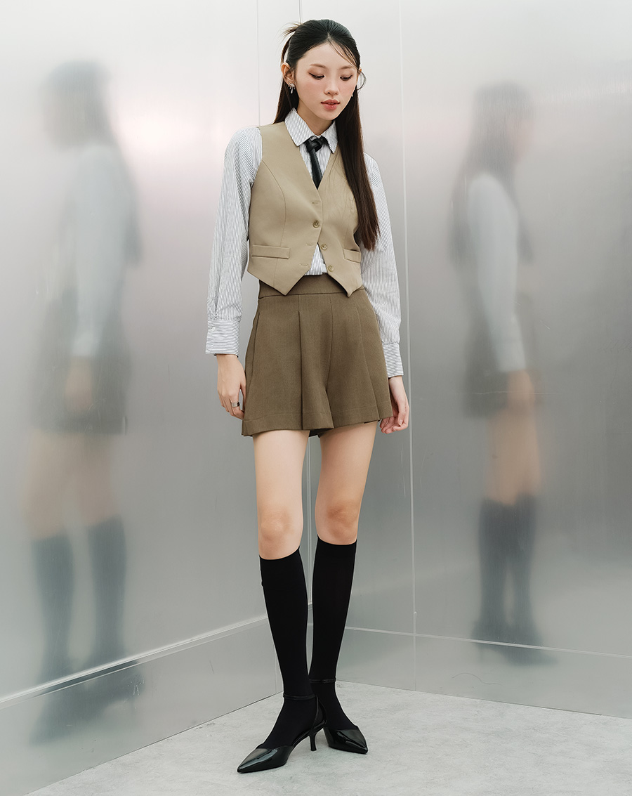 Quần short ống A xếp ly - Image 2