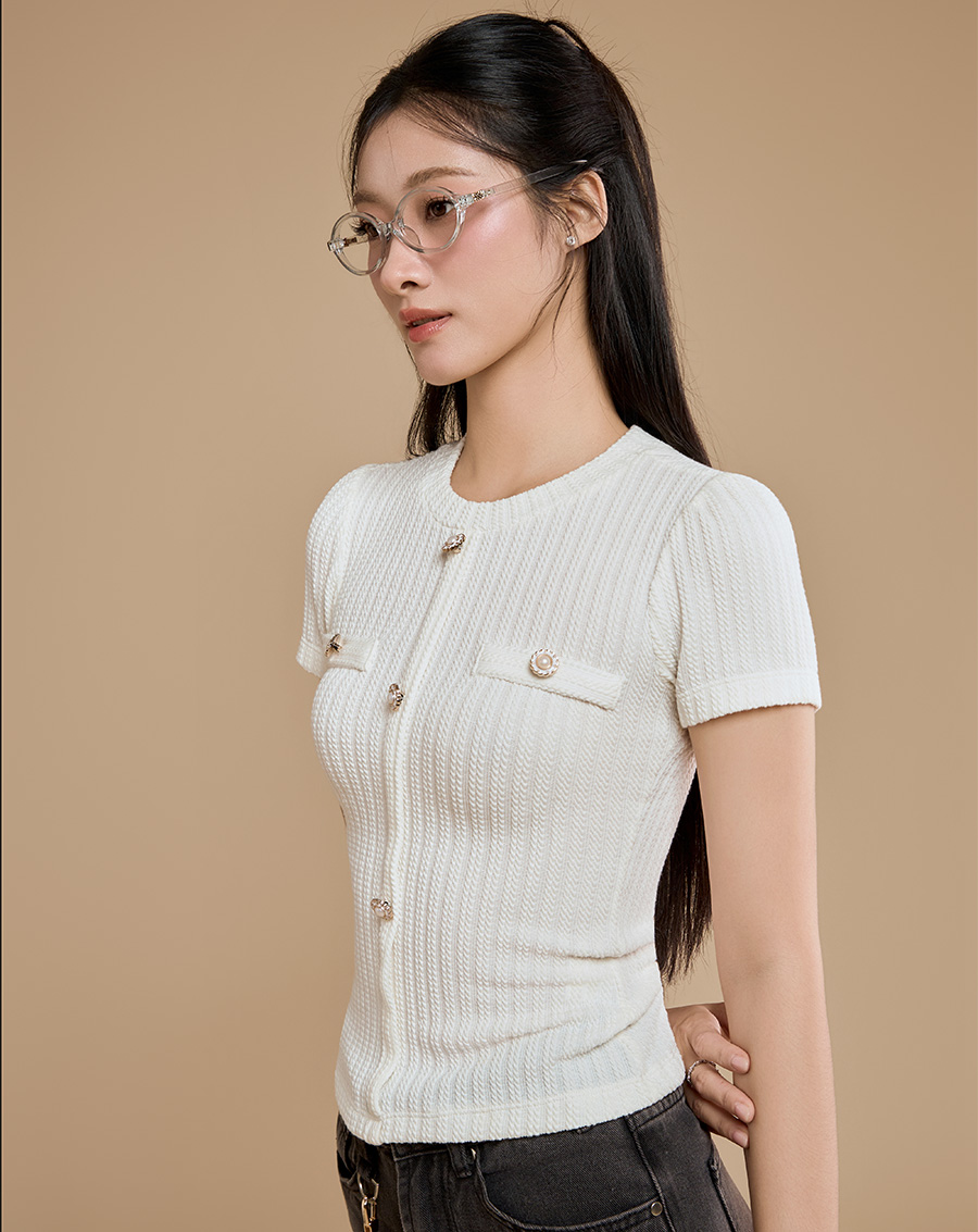 Áo thun tay phồng phối nút kiểu - Image 2