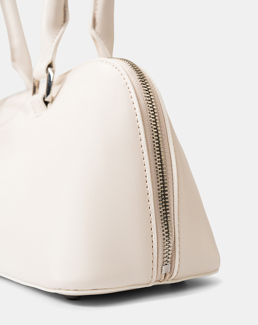 Túi Xách Trung Trang Trí Charm Croissant - Image 3