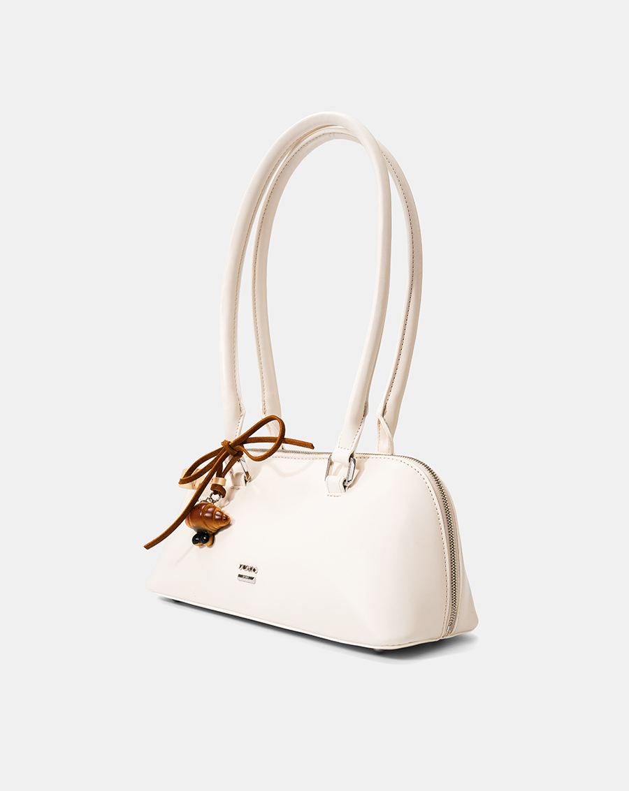 Túi Xách Trung Trang Trí Charm Croissant - Image 4