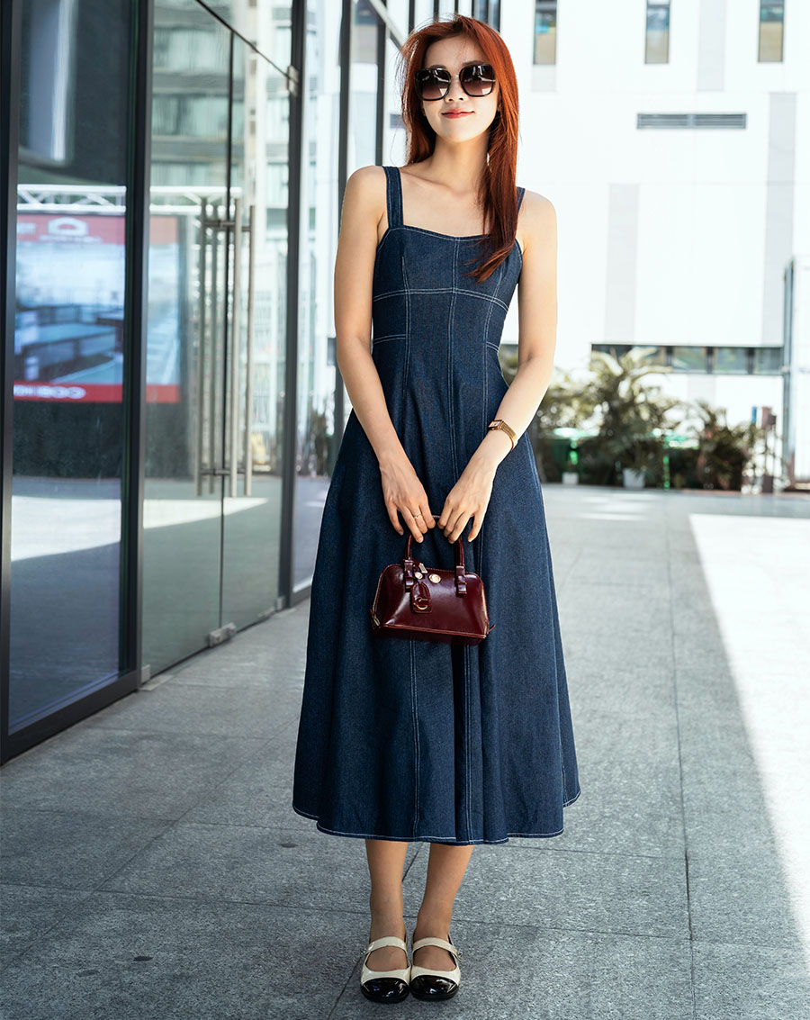 Đầm midi rã cúp 2 dây vải denim - Image 1